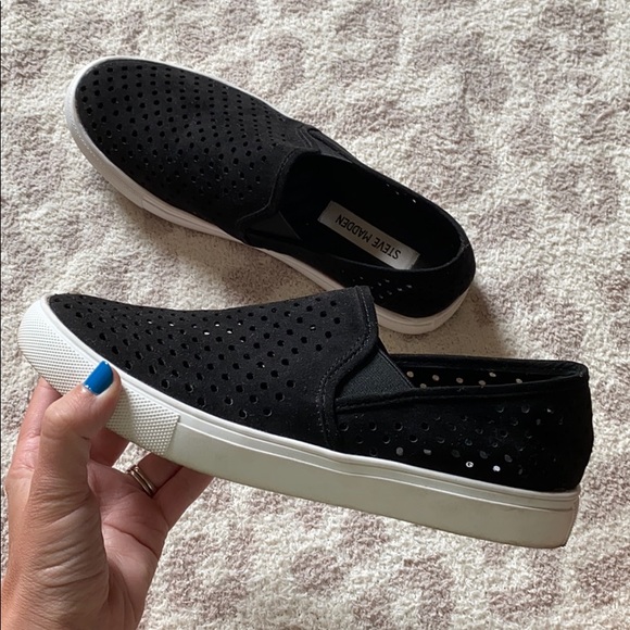 Steve Madden Shoes - Steve Madden Jared Black Slip On Shoes